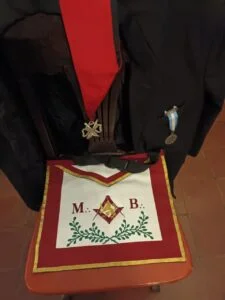 “Habla con honestidad, piensa con sinceridad, actúa con integridad”